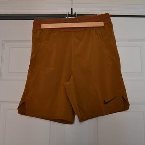 Nike Dri-FIT Pro Flex Vent Max Training Shorts, Men's S, Ale Brown / Black